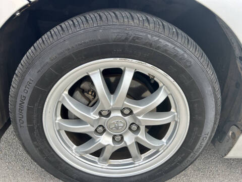 2012 Toyota Prius v Three