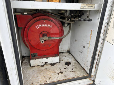 2006 Peterbilt 335 Mechanic's Truck