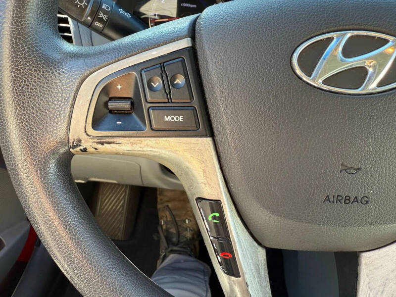 2016 Hyundai Accent SE