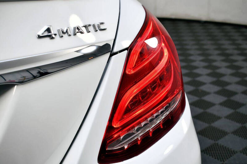 2016 Mercedes-Benz C-Class