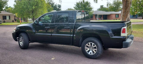 2008 Mitsubishi Raider LS