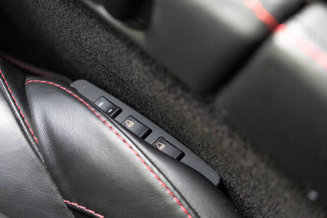 2015 Aston Martin V12 Vantage S 42