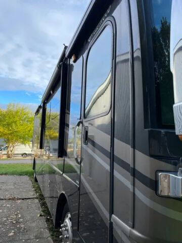 2014 Freightliner XCM Chassis