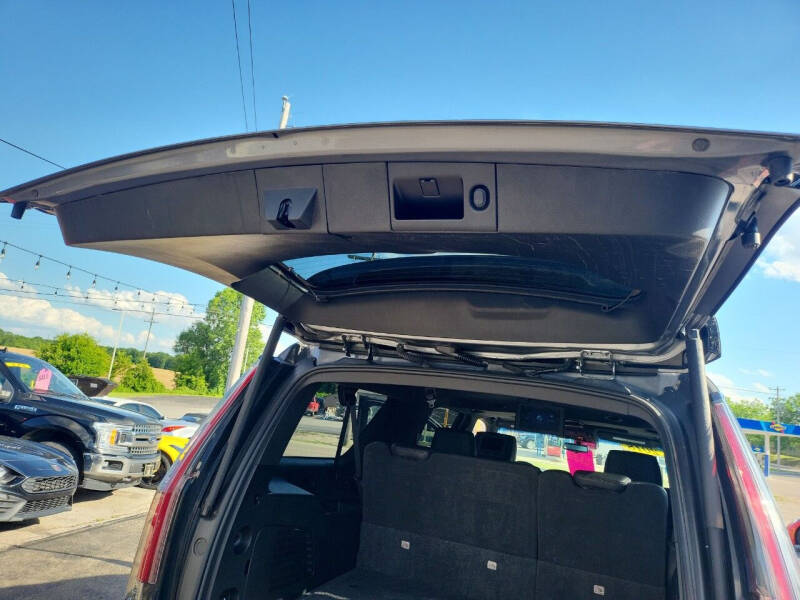 2018 Cadillac Escalade ESV Platinum