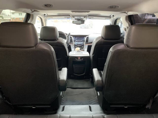 2016 Cadillac Escalade Luxury Collection