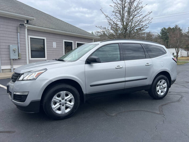 2017 Chevrolet Traverse LS's photo