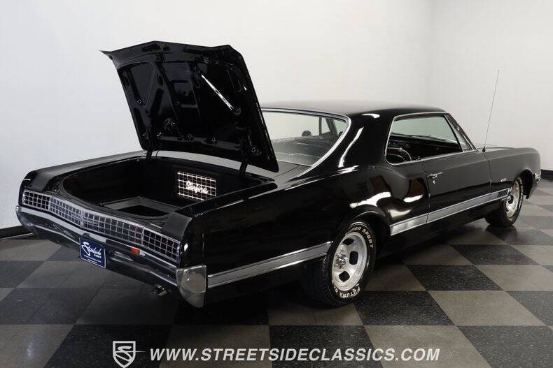 1966 Oldsmobile Starfire