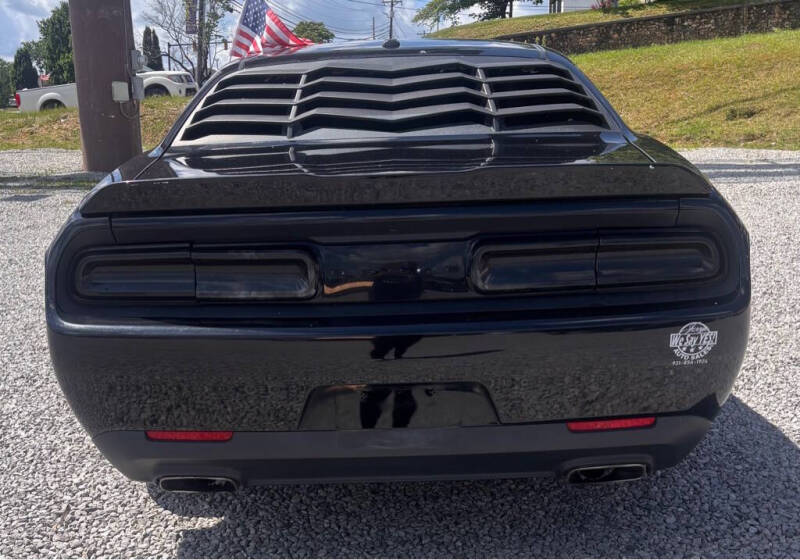 2015 Dodge Challenger SXT
