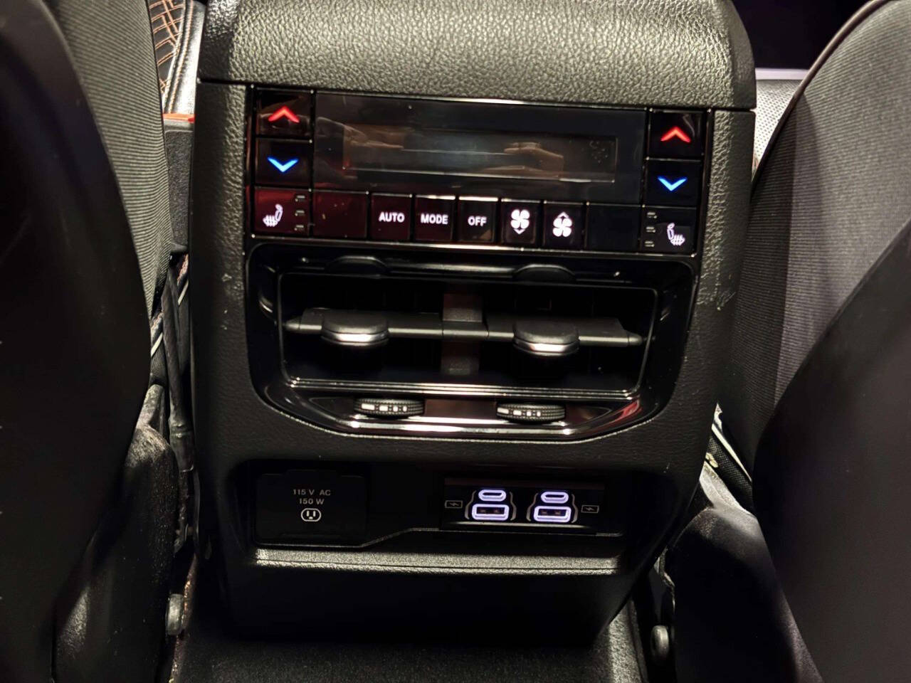 JeepGrand Cherokee23