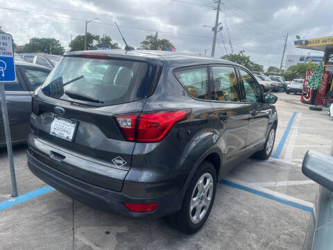 2019 Ford Escape S