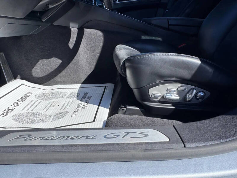 2016 Porsche Panamera GTS