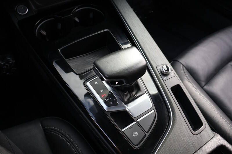 2021 Audi A4 quattro Premium 40 TFSI