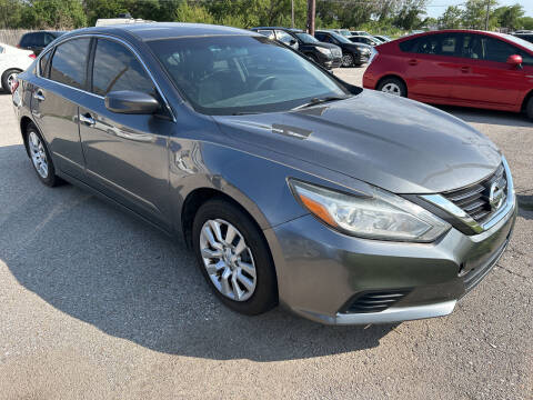 2016 Nissan Altima for sale at TRUST AUTO SALES in Lincoln NE