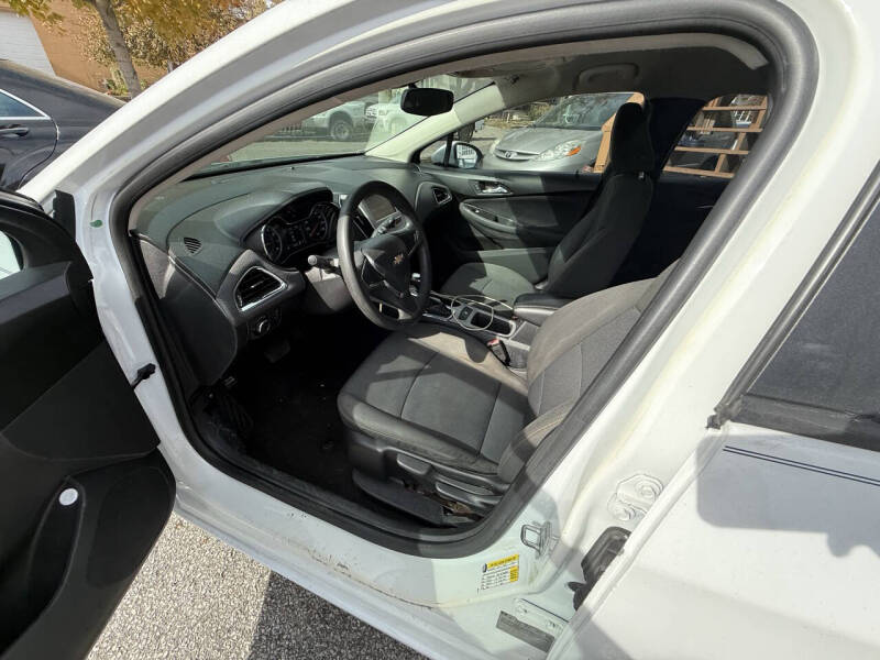 2017 Chevrolet Cruze LS Auto