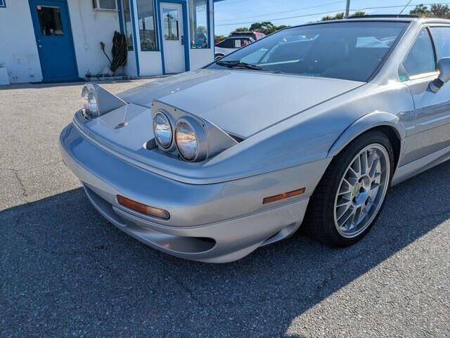 2001 Lotus Esprit