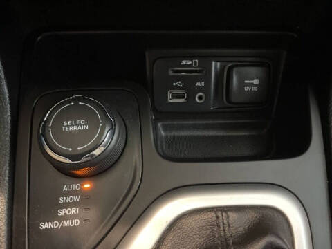 2016 Jeep Cherokee Sport