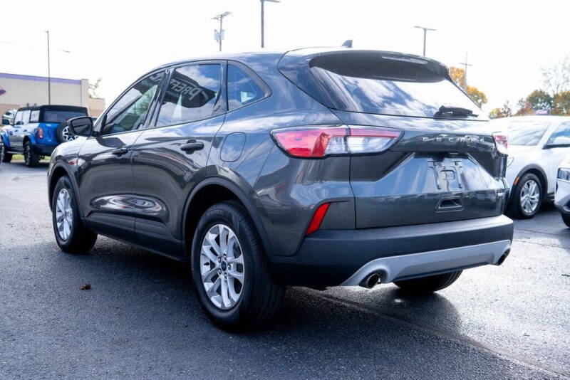 2020 Ford Escape S