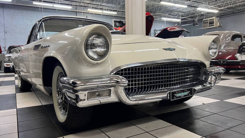 1957 Ford Thunderbird