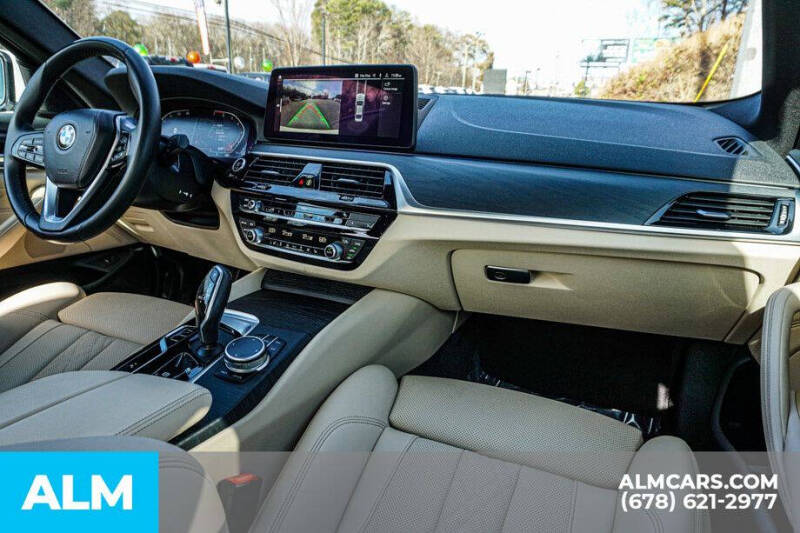 2022 BMW 5 Series 530i