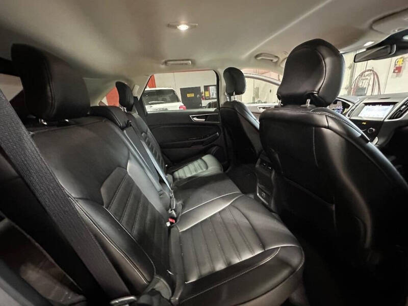 2019 Ford Edge SEL