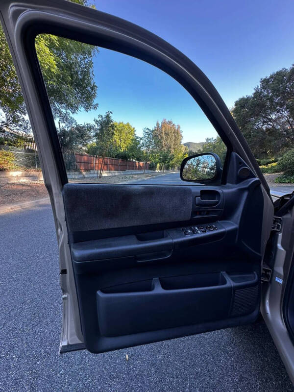 2003 Dodge Dakota