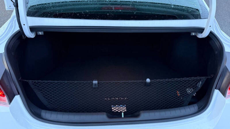 2026 Hyundai Elantra Hybrid