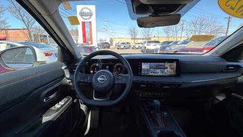 2025 Nissan Kicks SR
