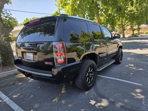 2008 GMC Yukon Denali