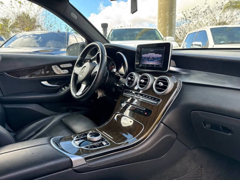 2018 Mercedes-Benz GLC GLC 300 4MATIC