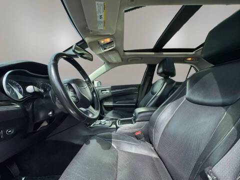 2017 Chrysler 300 C