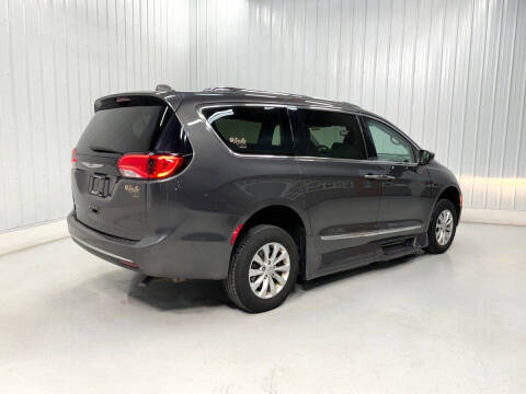 2019 Chrysler Pacifica Touring L
