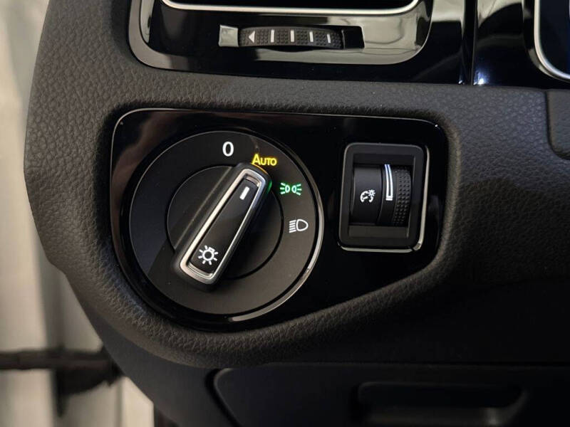 2019 Volkswagen Golf R 4Motion