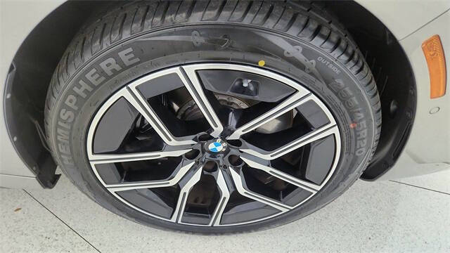 2023 BMW 7 Series 740i