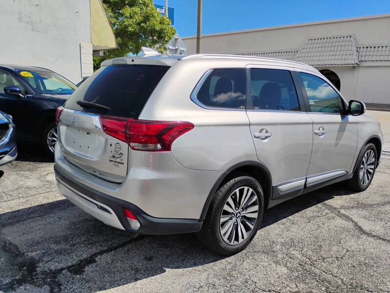 2020 Mitsubishi Outlander SEL