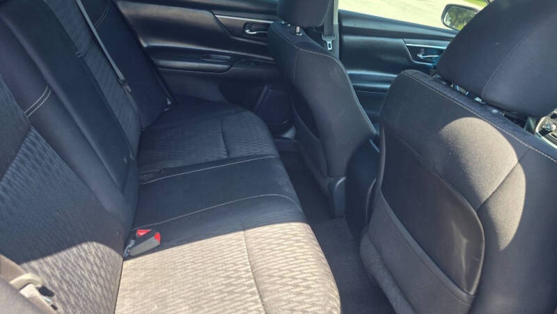 2017 Nissan Altima 2.5 SV