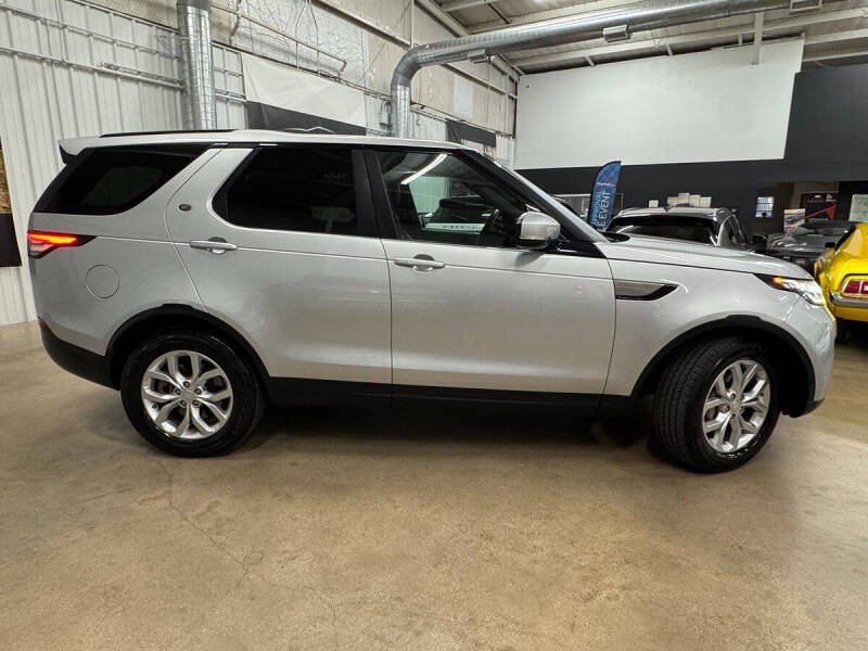 2020 Land Rover Discovery SE