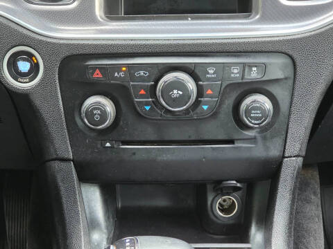 2014 Dodge Charger SE