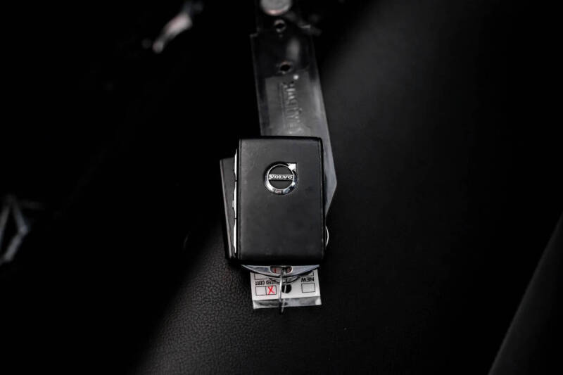 2020 Volvo S60 T5 Momentum