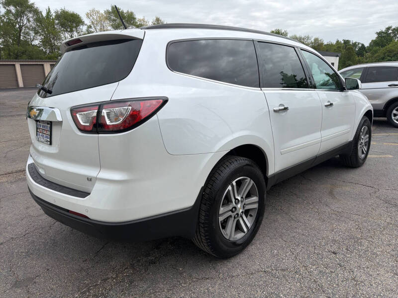 2017 Chevrolet Traverse LT