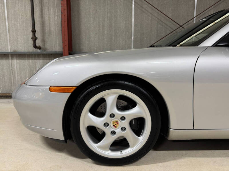 2000 Porsche 911 Carrera