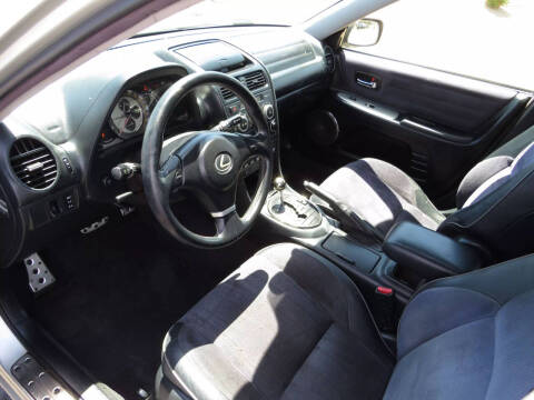 2004 Lexus IS 300 SportCross