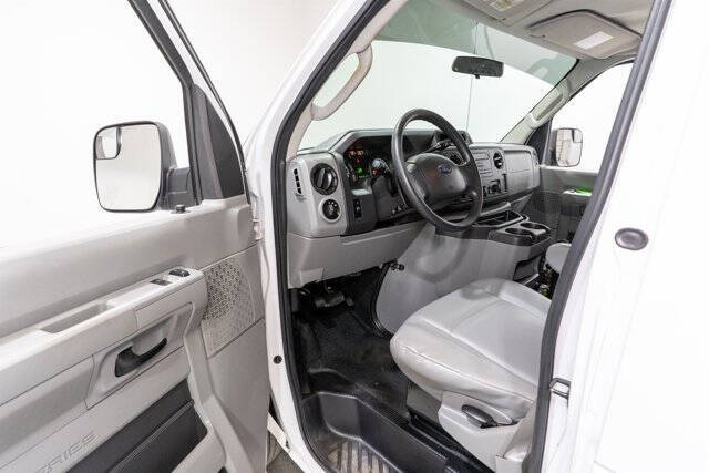 2013 Ford E-Series E-150