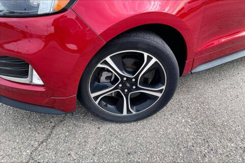 2022 Ford Edge ST