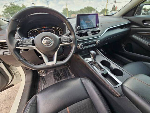 2021 Nissan Altima 2.5 SR