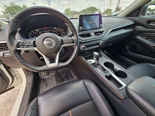 2021 Nissan Altima 2.5 SR