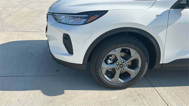 2025 Ford Escape Hybrid ST-Line