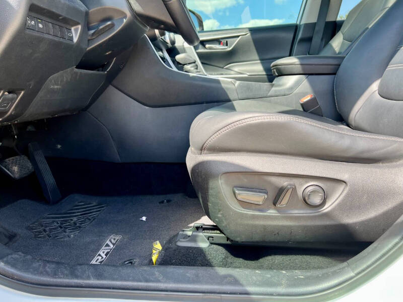 2021 Toyota RAV4 XLE Premium