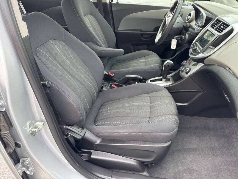 2019 Chevrolet Sonic LT Auto