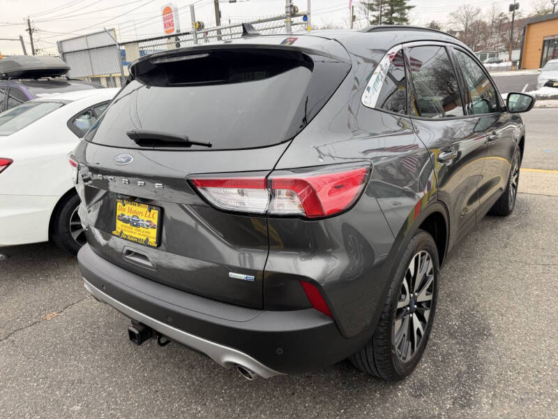 2020 Ford Escape SEL