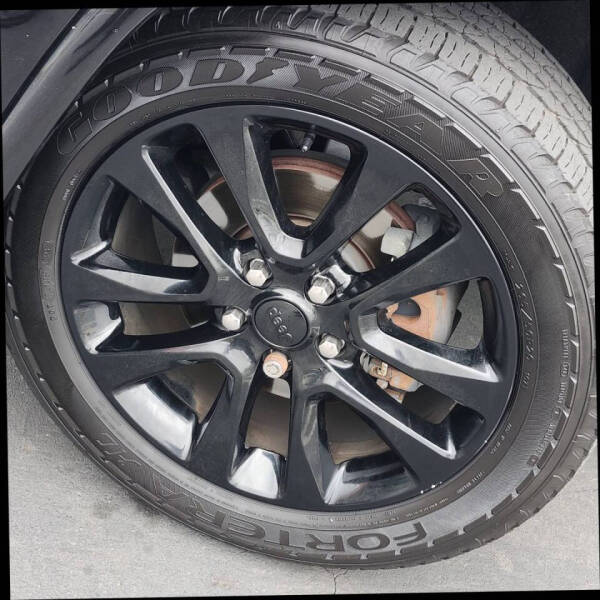 2019 Jeep Grand Cherokee Altitude